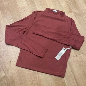 Women’s Ribbed Mockneck Sweater